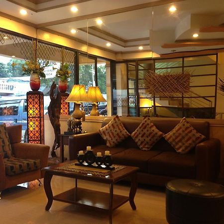 Sun Avenue Tourist Inn&Cafe Tagbilaran Extérieur photo
