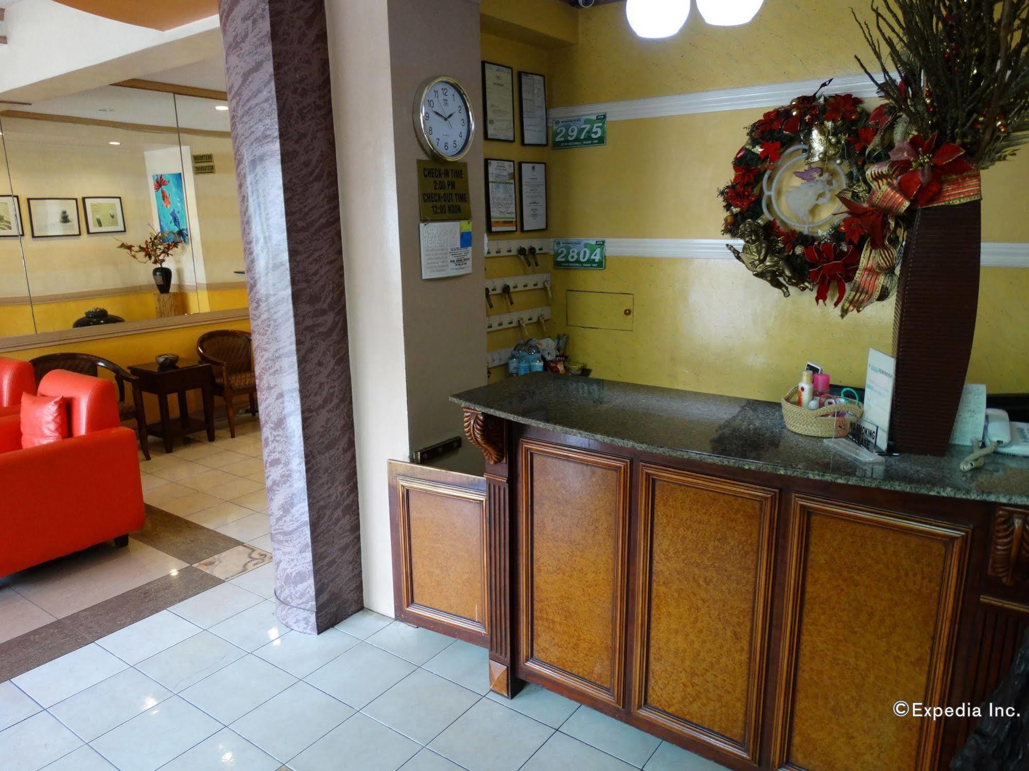 Sun Avenue Tourist Inn&Cafe Tagbilaran Extérieur photo