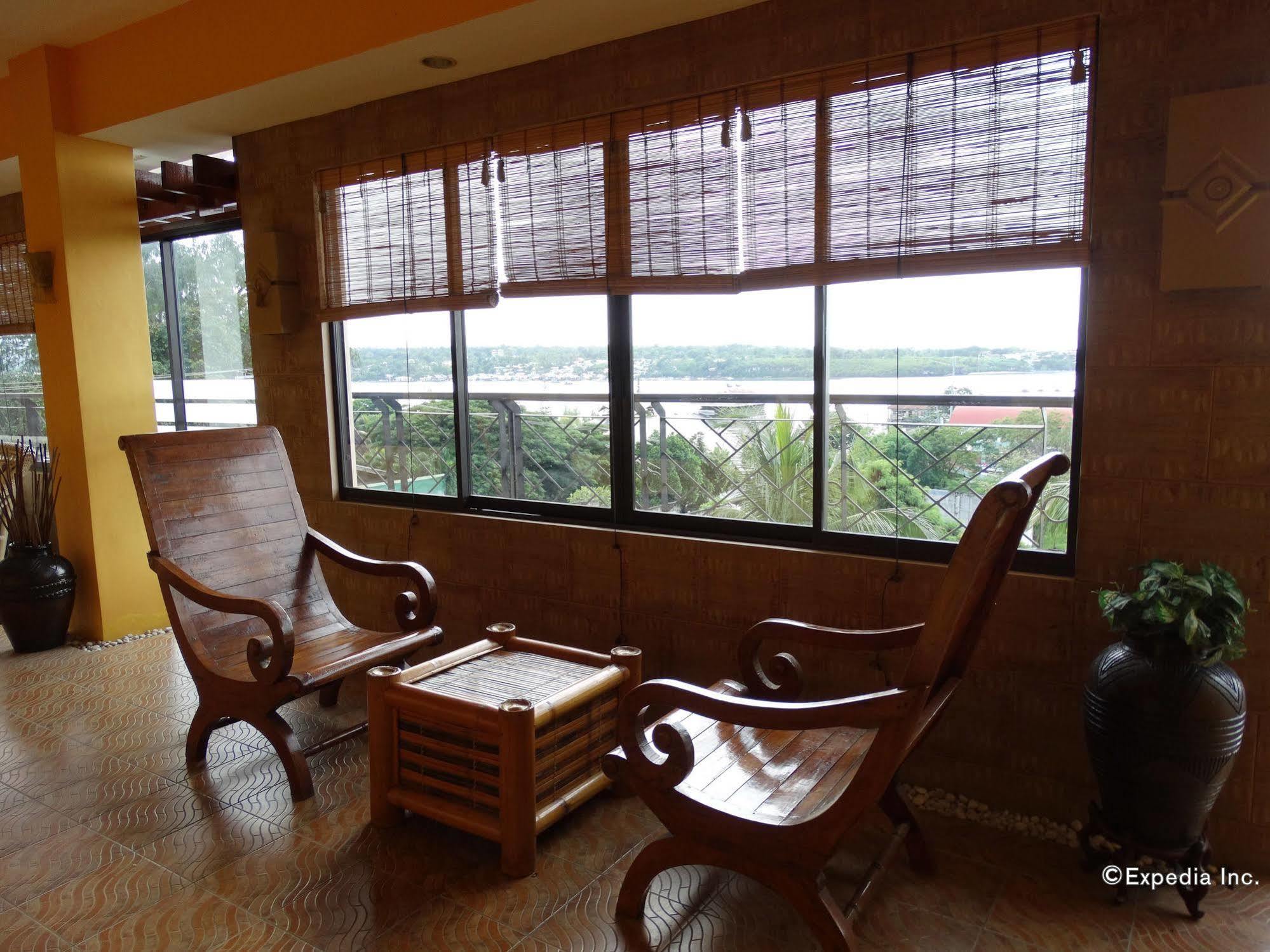 Sun Avenue Tourist Inn&Cafe Tagbilaran Extérieur photo
