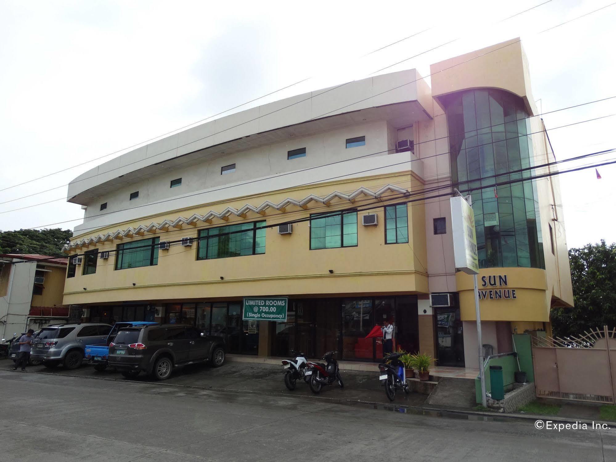 Sun Avenue Tourist Inn&Cafe Tagbilaran Extérieur photo